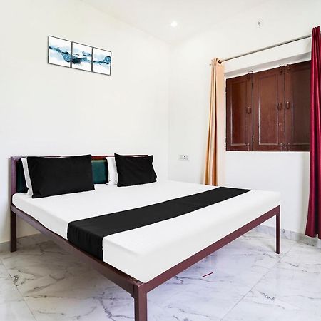 Hotel O The Moon Bareilly Ngoại thất bức ảnh